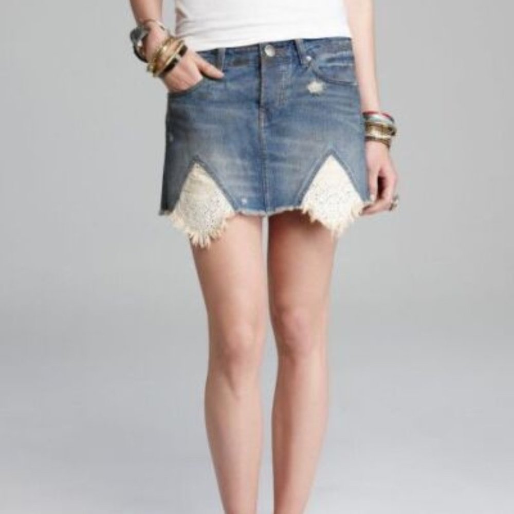 FREE PEOPLE Skirt 10 TIRE SWING MINI Ripped Denim Handkerchief Lace Hem NWT